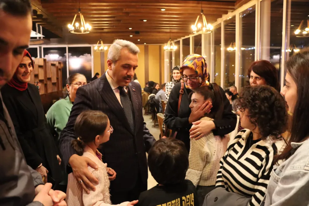 Vali Baydaş, devlet korumasındaki çocuklarla iftarda buluştu