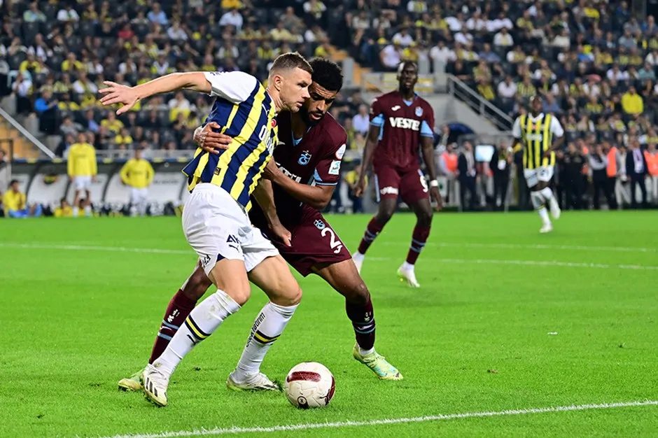 Trabzonspor, sahasında Fenerbahçe ile karşılaşacak