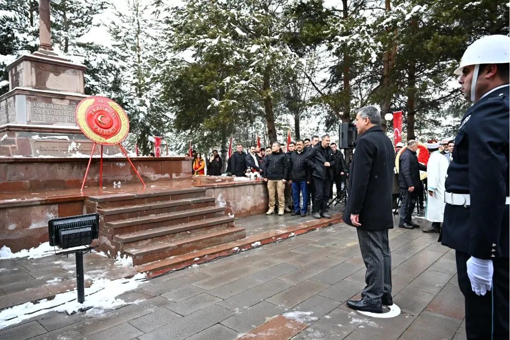 Vali Mustafa Çiftçi, Şehitleri Anma Günü ve Çanakkale Zaferi Programlarına Katıldı