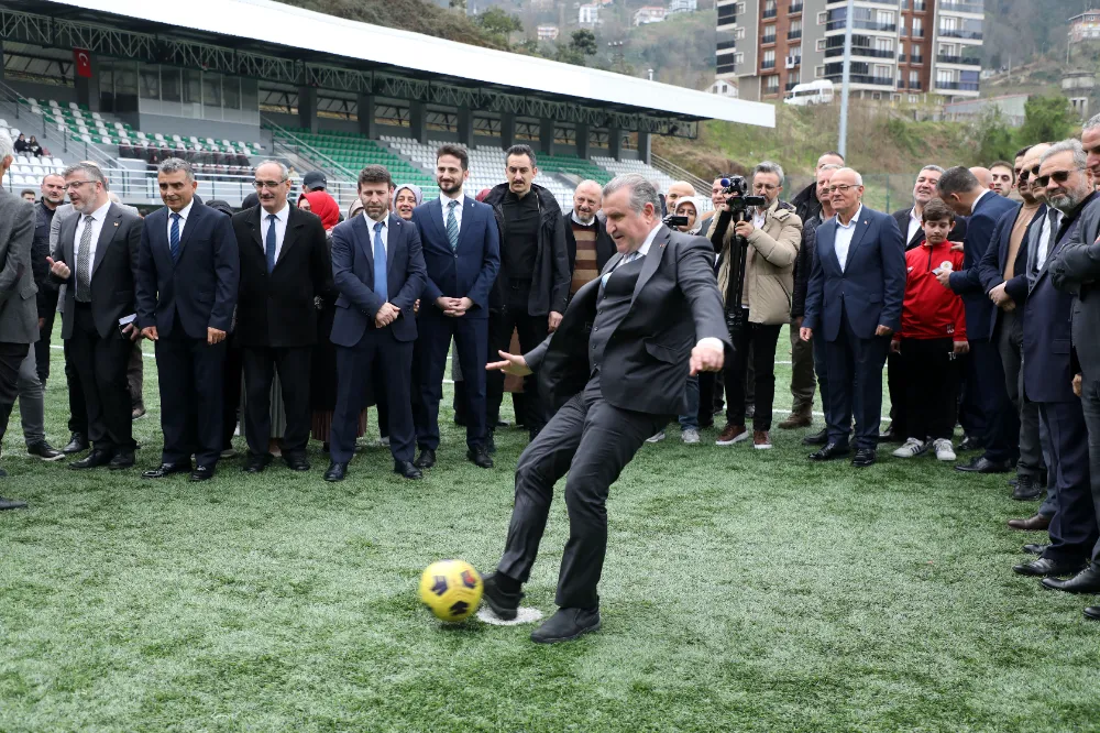 Gençlik ve Spor Bakanı Bak, Rize