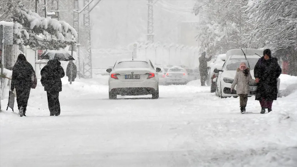 Erzurum ve Kars karla kaplandı