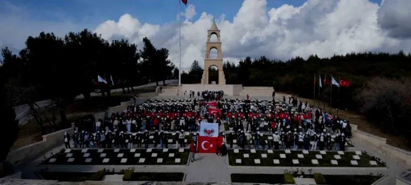 Erzurum polisi 40 kız öğrenciyi Çanakkale gezisine gönderdi