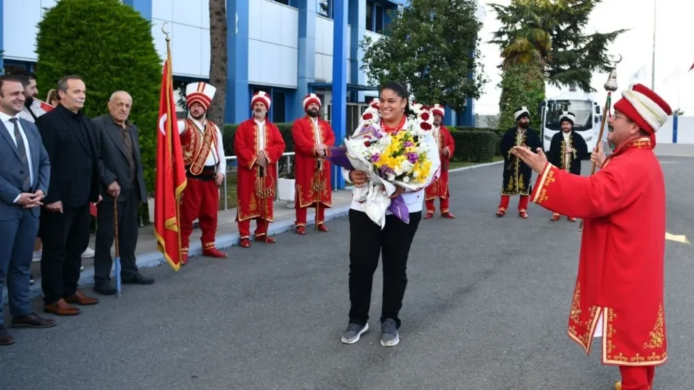 Avrupa şampiyonu boksör Havvanur Kethüda, Trabzon