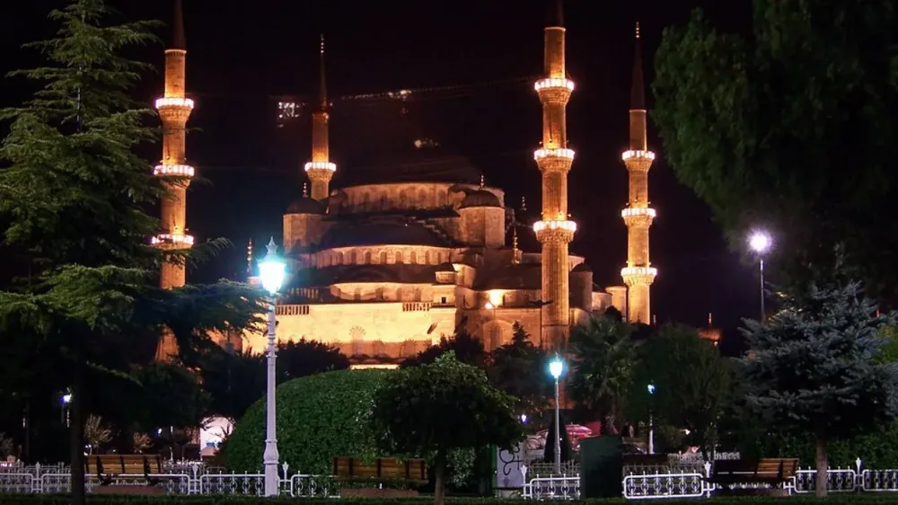 Bugün iftar saat kaçta? Akşam ezanı saat kaçta? İftara ne kadar kaldı? 2 Nisan il il iftar vakitleri