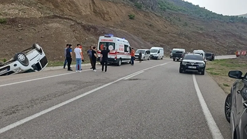 Ağabeyinden izinsiz aldığı otomobille kazaya karıştı! 1 yaralı