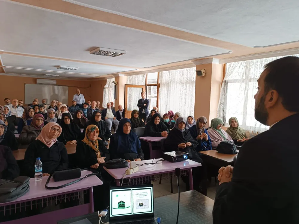 Rize Müftülüğü hacı adaylarını bilgilendiriyor