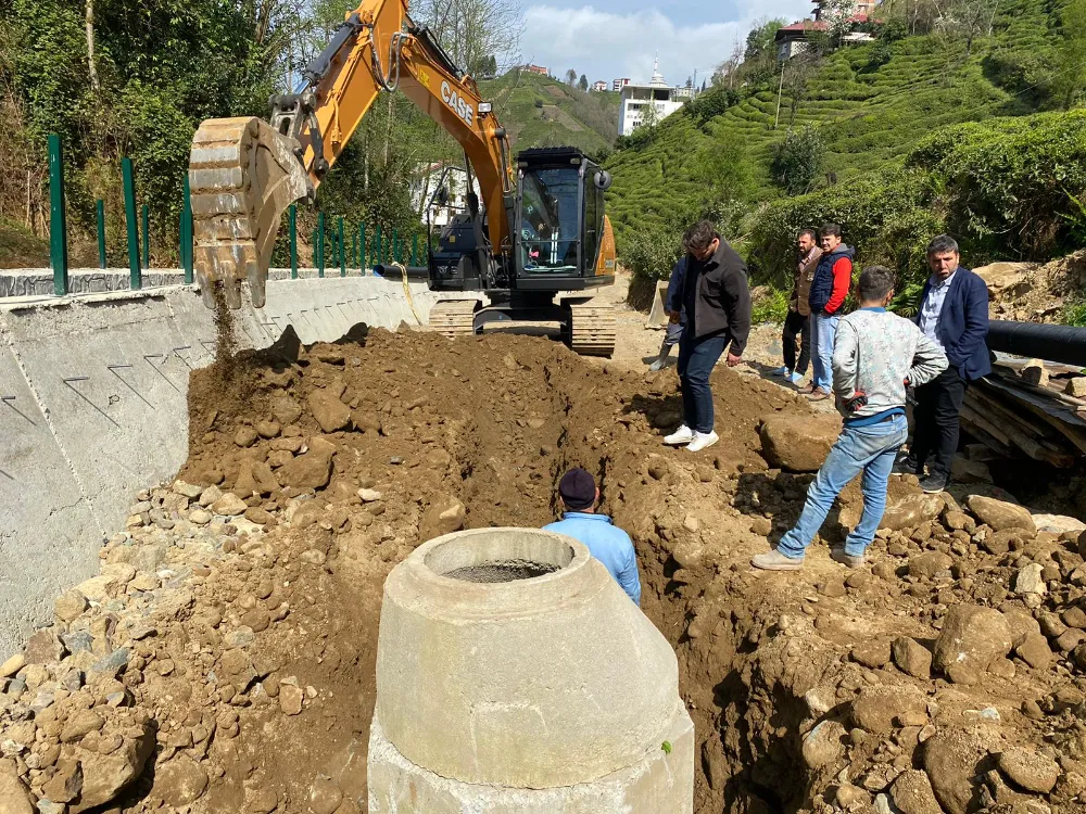 Güneysu Belediyesi mahallelerdeki çalışmalarına devam ediyor