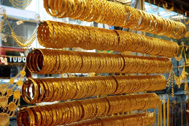 Altın fiyatları yükselişe geçti! 1 Mayıs 2024 canlı altın fiyatları alış-satış tablosu