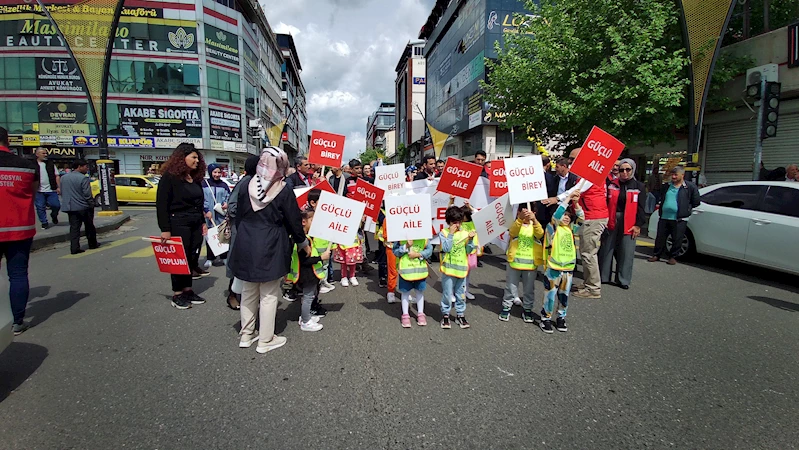 Bingöl’de ‘Aile istikbalimizdir’ yürüyüşü