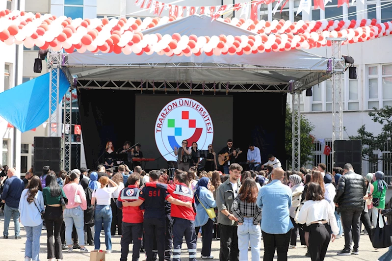 Trabzon Üniversitesinde Bilim, Kültür, Sanat ve Spor Etkinlikleri sürüyor