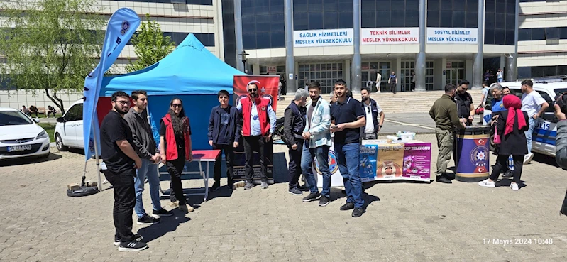 Bingöl’de polis, üniversite öğrencilerini terörle mücadele konusunda bilgilendirdi