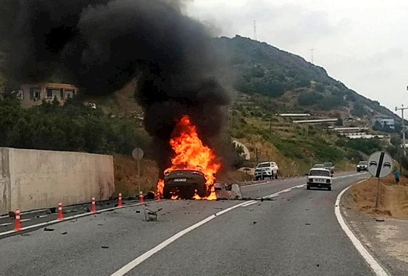 İstinat duvarına çarpıp alev alan otomobildeki Polonyalı 2 turist öldü