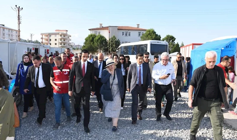 Göç Komitesi Başkanı Ridder ’den depremzedelere ziyaret