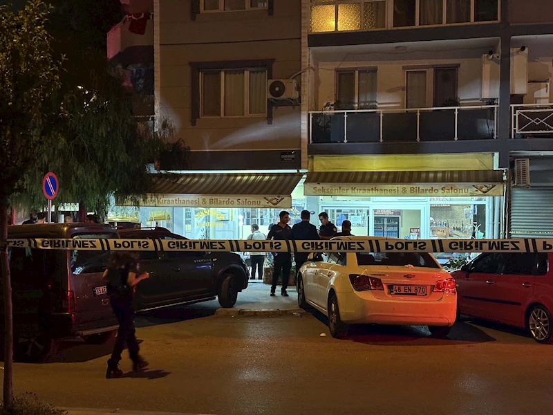 Kahvehane önünde meclis üyesine ateş açtı; polis müdahalesi ile öldü, 2 yaralı