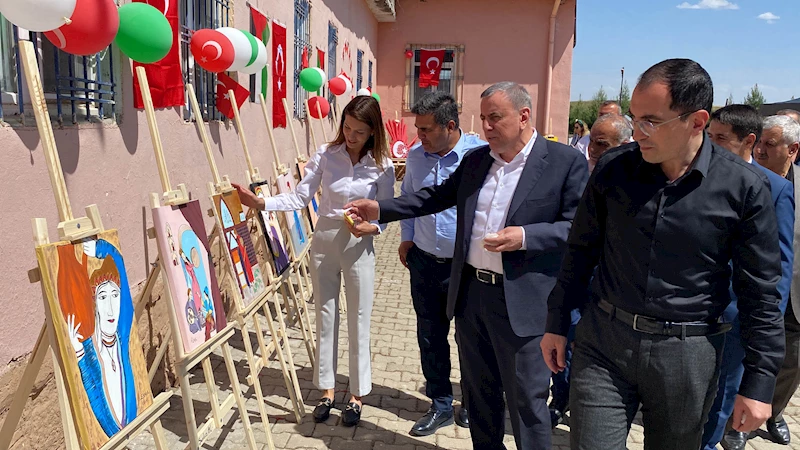 Midyat’ta lise öğrencilerinden Filistin yararına sergi ve kermes 