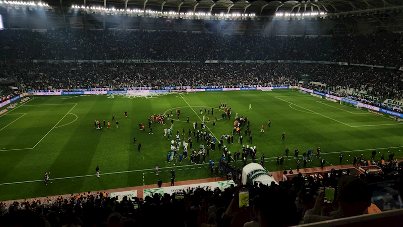 Galatasaraylı futbolcuların şampiyonluk sevinci