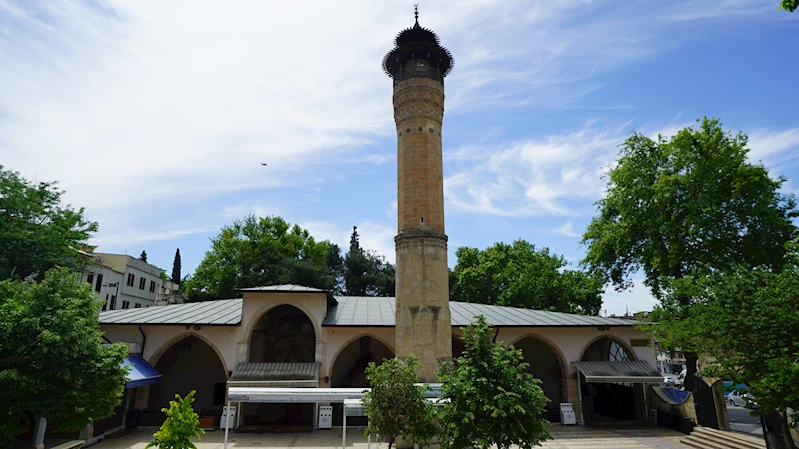 Depremde ağır hasar alan tarihi Ulu Cami, 2025 sonunda ibadete açılacak / Ek fotoğraf