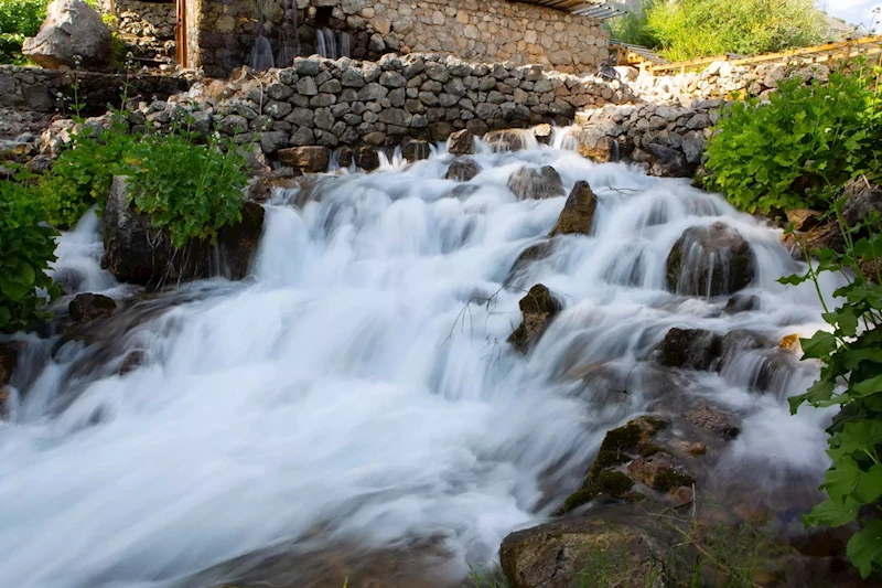 Tunceli’deki Munzur Gözeleri’nde piknik, yüzme ve kamp yasağı