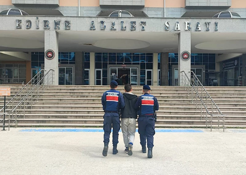 Edirne’de ‘göçmen kaçakçılığı’ndan aranan hükümlü yakalandı 