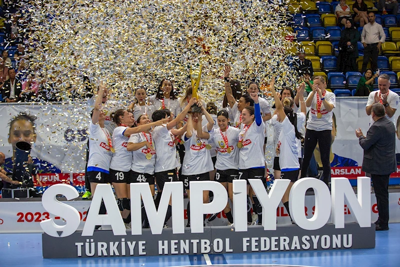 Yalıkavakspor hentbolda şampiyon