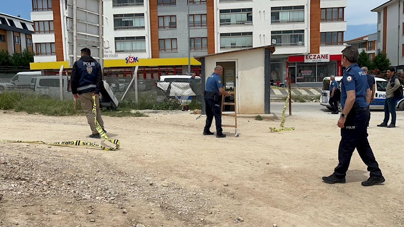 ESKİŞEHİR Şantiyede güvenlik görevlileri birbirini bıçakladı; 1 ağır, 2 yaralı (VİDEO EKLENDİ)