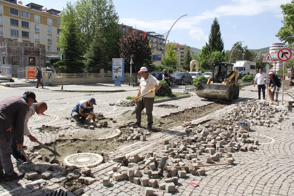 Bayburt Belediyesi, Şehir Genelinde Temizlik ve Bakım Çalışmalarını Kararlılıkla Sürdürüyor