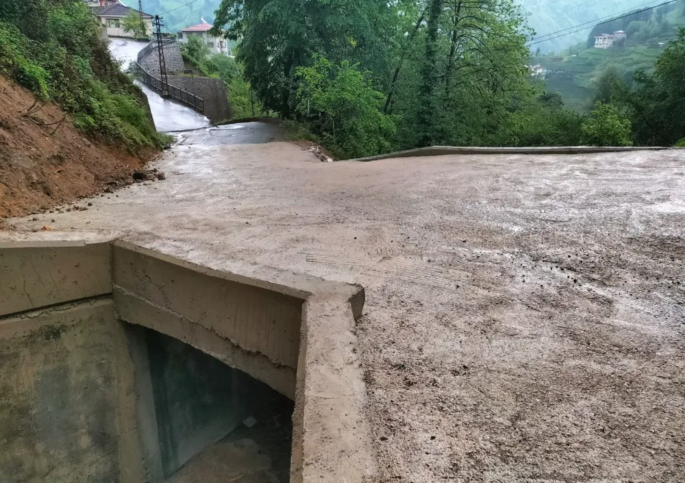 Güneysu Belediyesi mahallelerdeki çalışmalarına devam ediyor