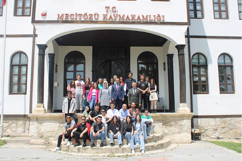 Amasya Üniversitesi öğrencileri Mecitözü ilçesini gezdi