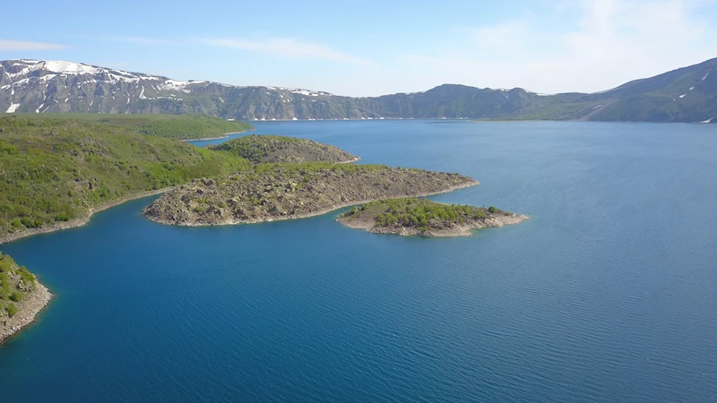 Nemrut Krater Gölü, yeni sezonda ziyaretçilerini ağırlıyor