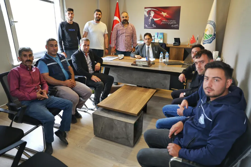 Erzurum Ticaret Borsası, Soğuk Zincir Süt Projesi Kapsamında Başarılı Personellerine Plaket Takdim Etti