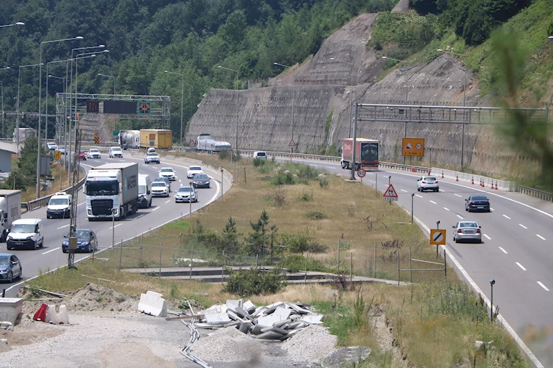 Bolu Dağı geçişinde bayram tatili yoğunluğu