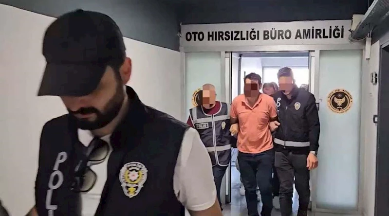 Hasarlı araçların şasi numaraları ile haksız kazanç elde eden şebekeye operasyon: 12 gözaltı (2)