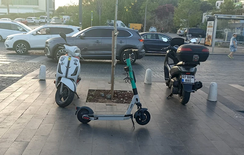 Sahilde hatalı park edilen motosikletlere ceza