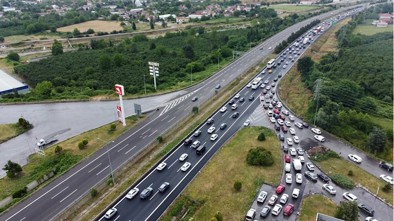 Trafik Gerede-Karadeniz bağlantı yolunda yoğun, Anadolu Otoyolu