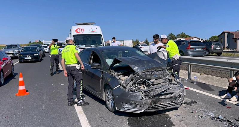 TEKİRDAĞ İstanbul-Tekirdağ yolu yine yoğun; otomobiller çarpıştı (2) (VİDEO EKLENDİ)