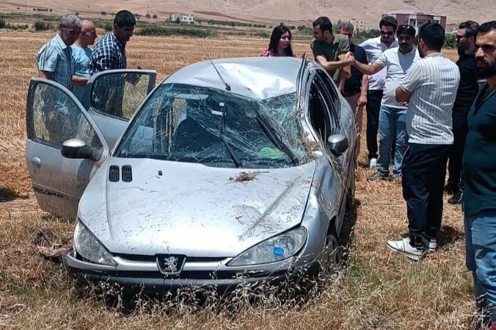 Nusaybin’de otomobil takla attı: 2 yaralı 