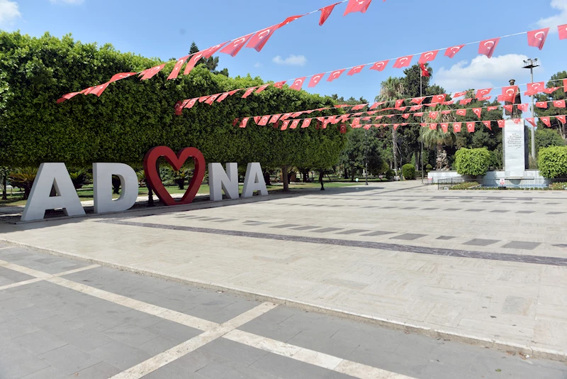 Adanalılar yayla ve yazlıklara gidince cadde ve sokaklar boş kaldı