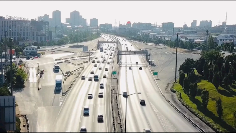 İstanbul-Bayram tatilinin son gününde İstanbul trafiği