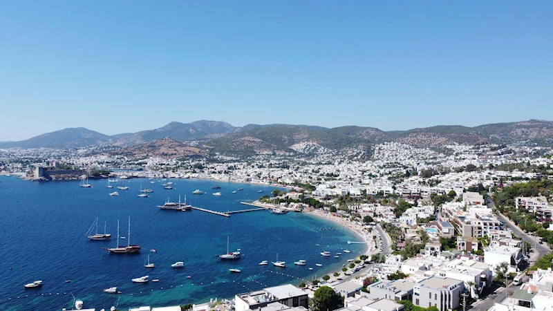 Bodrum’a hava ve deniz yoluyla 5 ayda 218 bin 967 turist geldi