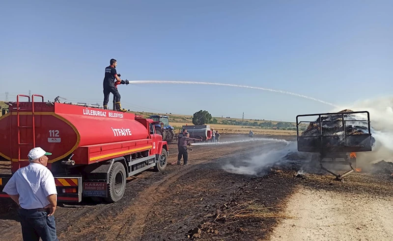   Traktör römorkundaki 300 saman balyası yandı