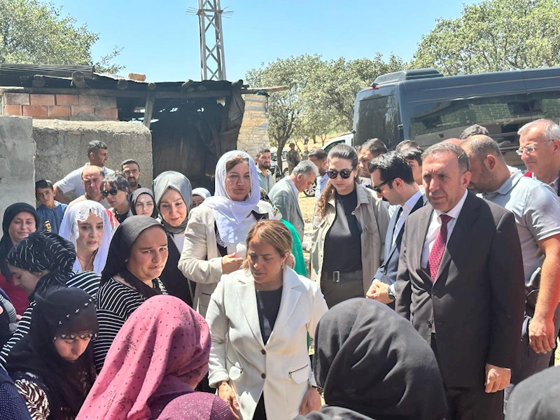 Aile ve Sosyal Hizmetler Bakan Yardımcısı Sevim Sayım Madak, yangın bölgesine taziye ziyaretinde bulundu