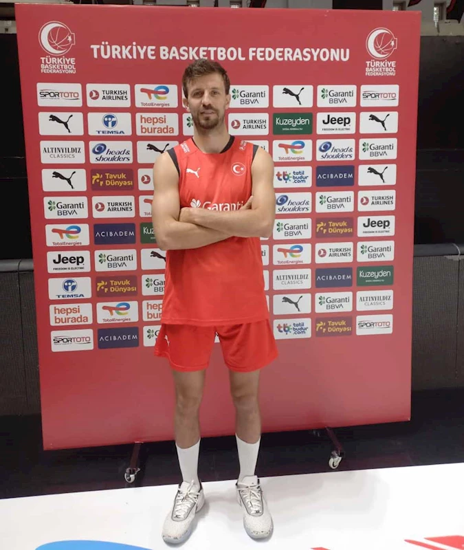 (ÖZEL) Milli basketbolcu Doğuş Özdemiroğlu: A Milli Takımı, olması gereken yere taşımak için buradayız