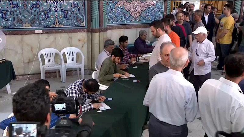 İran’da, 14. dönem cumhurbaşkanlığı seçimleri devam ediyor