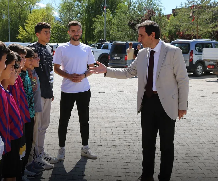 Oltu 25 Martspor U12 Takımı Şampiyonluk İçin Erzurum’a Uğurlandı