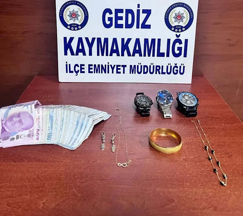 Gediz’de hırsızlığa 3 tutuklama