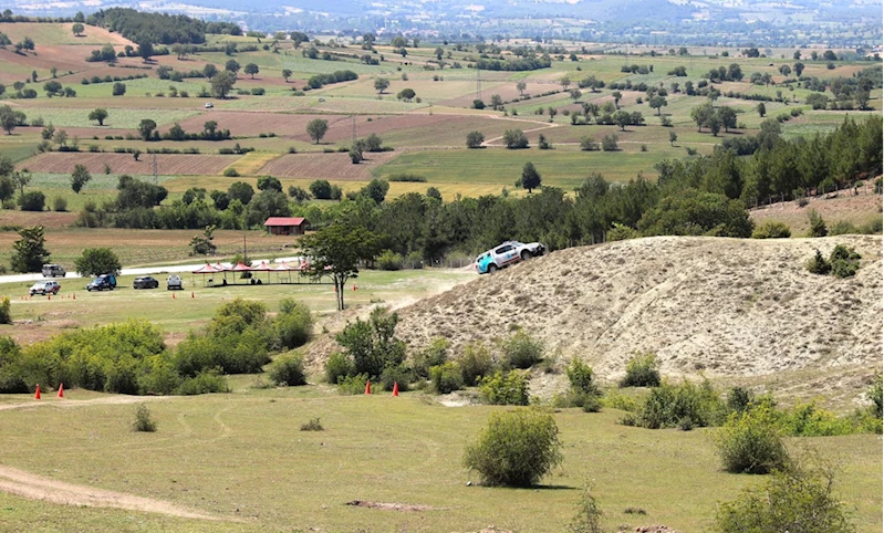 UMKE personeli, zorlu arazi şartlarında sürüş eğitimine başladı