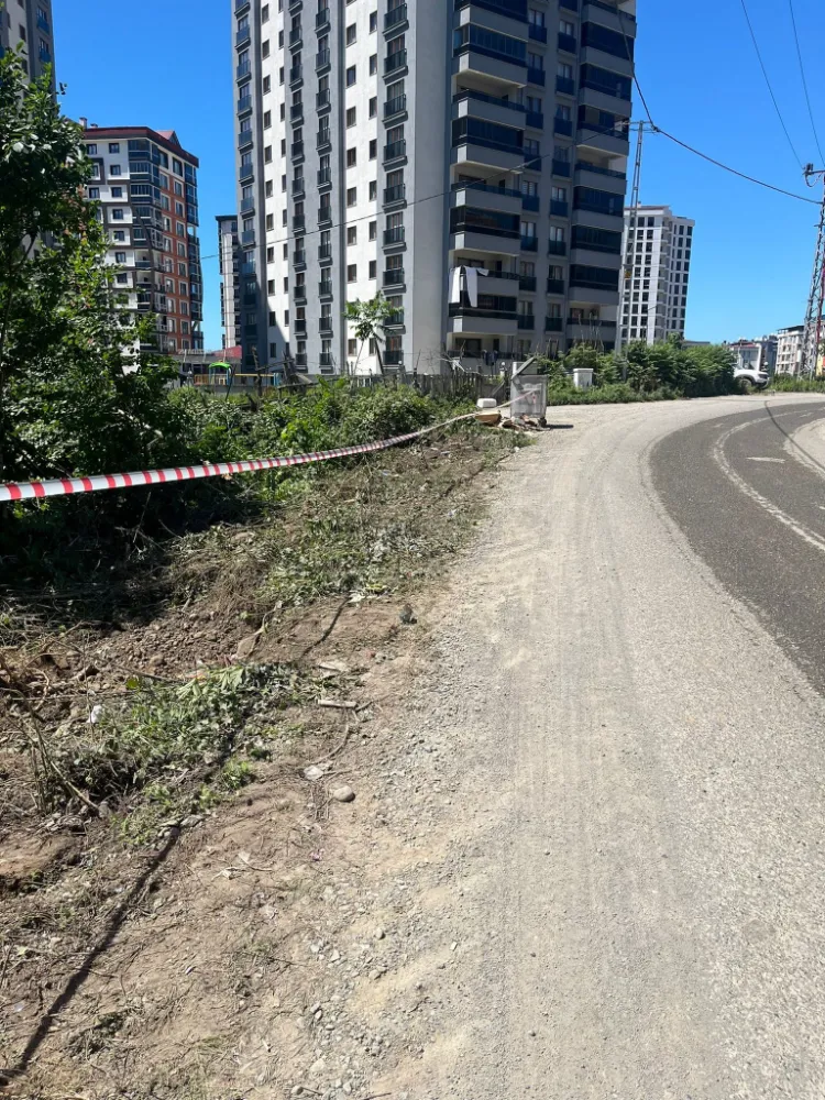 Arhavi Belediyesi, Cumhuriyet Mahallesi Yolunun Genişletilmesi İçin Çalışmalara Başladı