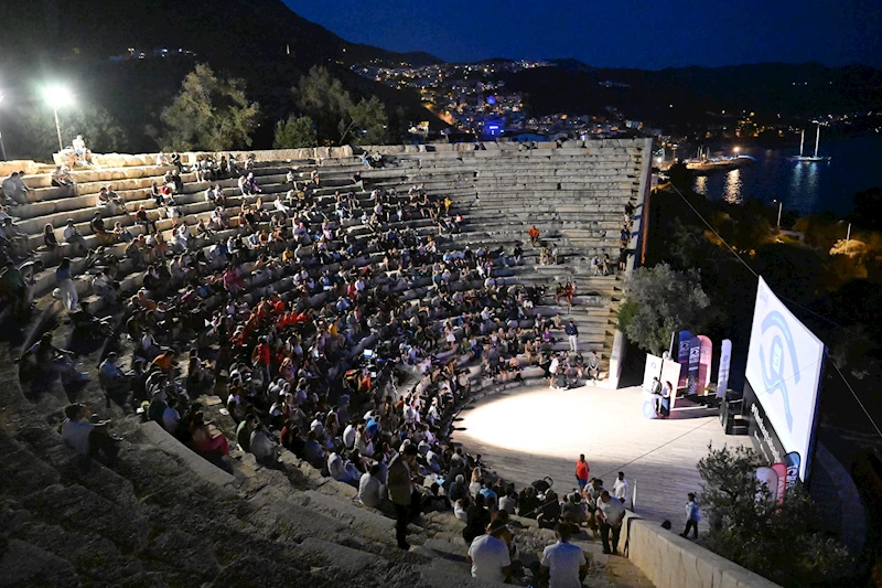 Kaş’ın 2 bin yıllık antik tiyatrosunda film festivali