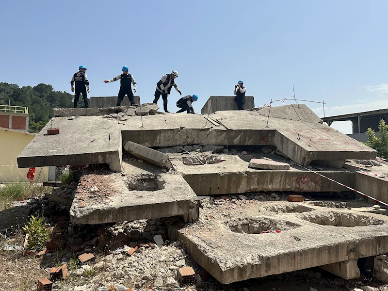 Yalova Valisi Kaya: İlk defa bu kadar kapsamlı deprem tatbikatı gerçekleştiriyoruz