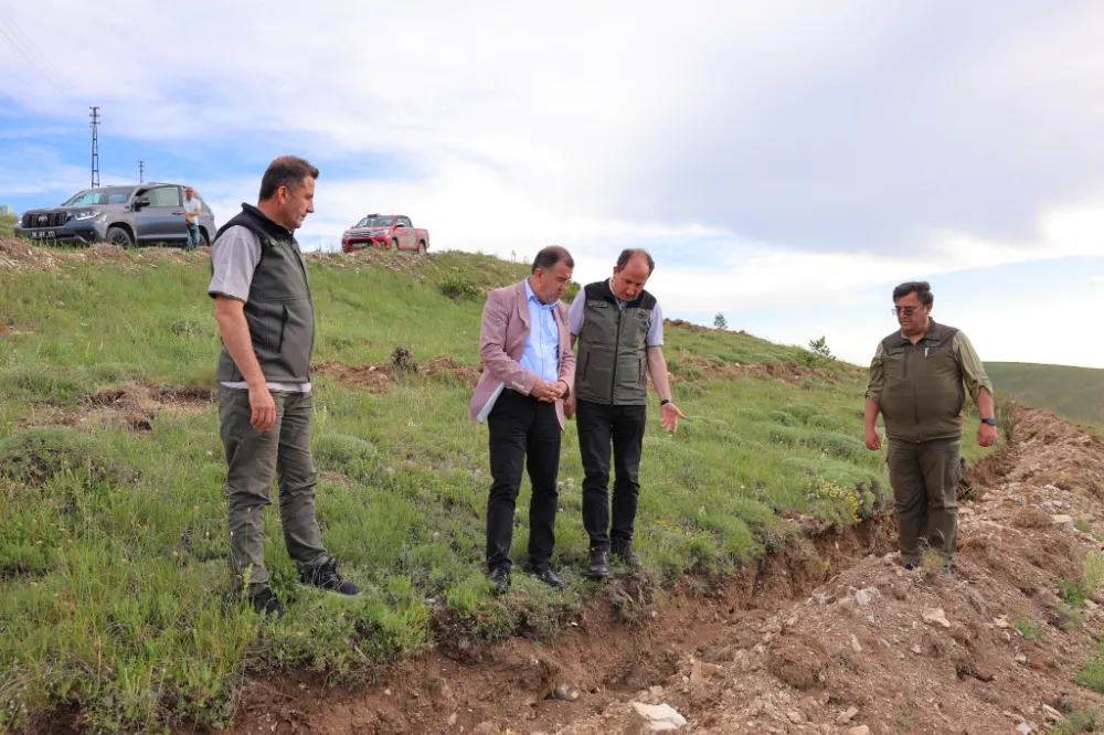 Bayburt Valisi Eldivan, Aslan Dağı